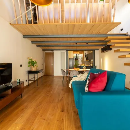 Apartment Industrial Design Loft With Outdoor Living Terrace *
