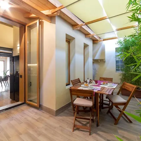 Apartment Industrial Design Loft With Outdoor Living Terrace *